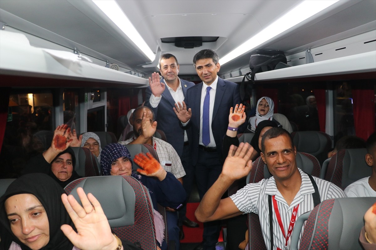 Hatay'ın Reyhanlı ilçesinde, Büyükşehir Belediyesi, Reyhanlı Belediyesi ve İlçe Müftülüğü...