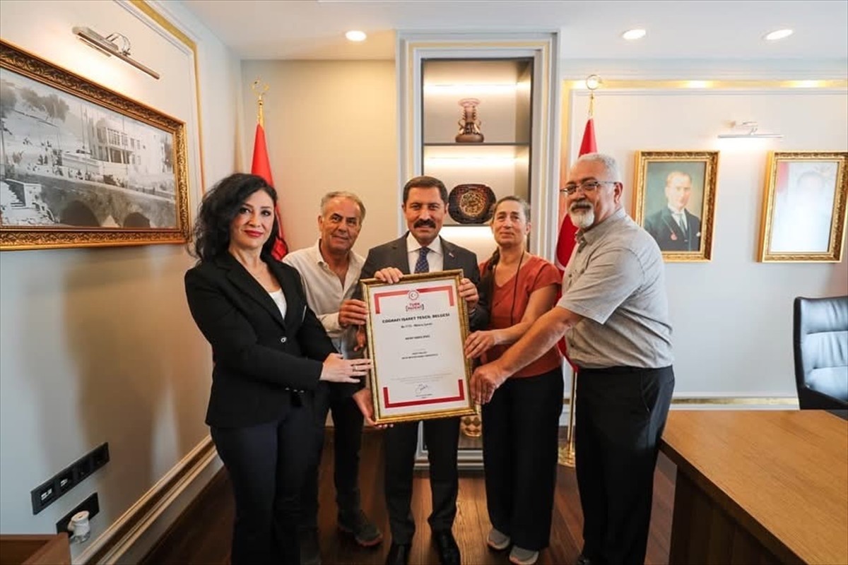 Hatay Sarısı ipeği, Türk Patent ve Marka Kurumunca coğrafi işaretle tescillendi. Hatay Mustafa...
