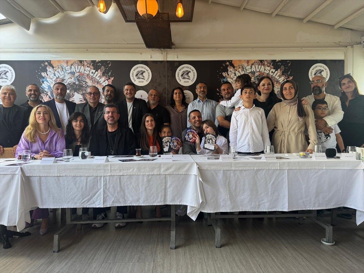  İlelebet Beşiktaşlılar Derneği öncülüğünde gerçekleştirilen proje kapsamında ünlü oyuncular, özel...