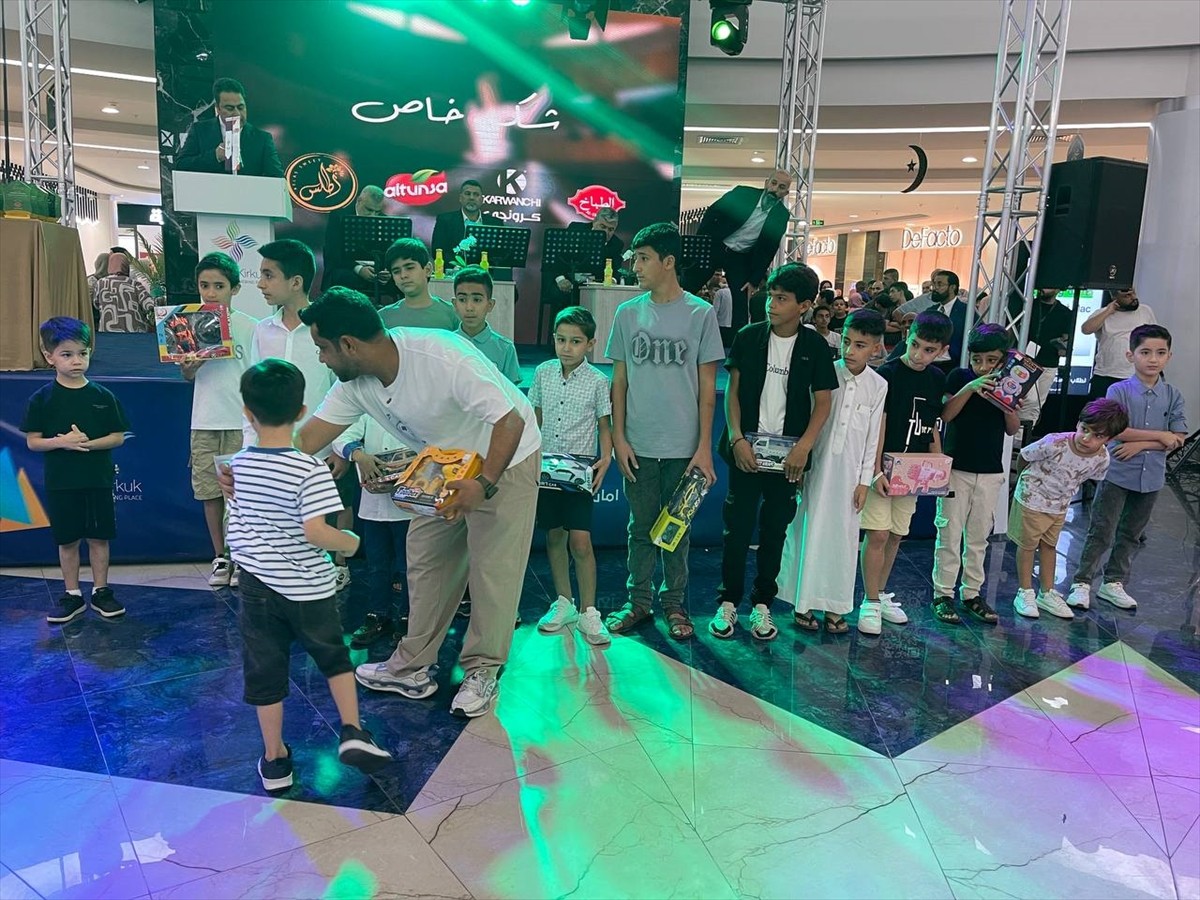 Irak'ın Kerkük kentinde Mevlid-i Nebi Haftası etkinlikleri kapsamında "Muhammed" adını taşıyan...