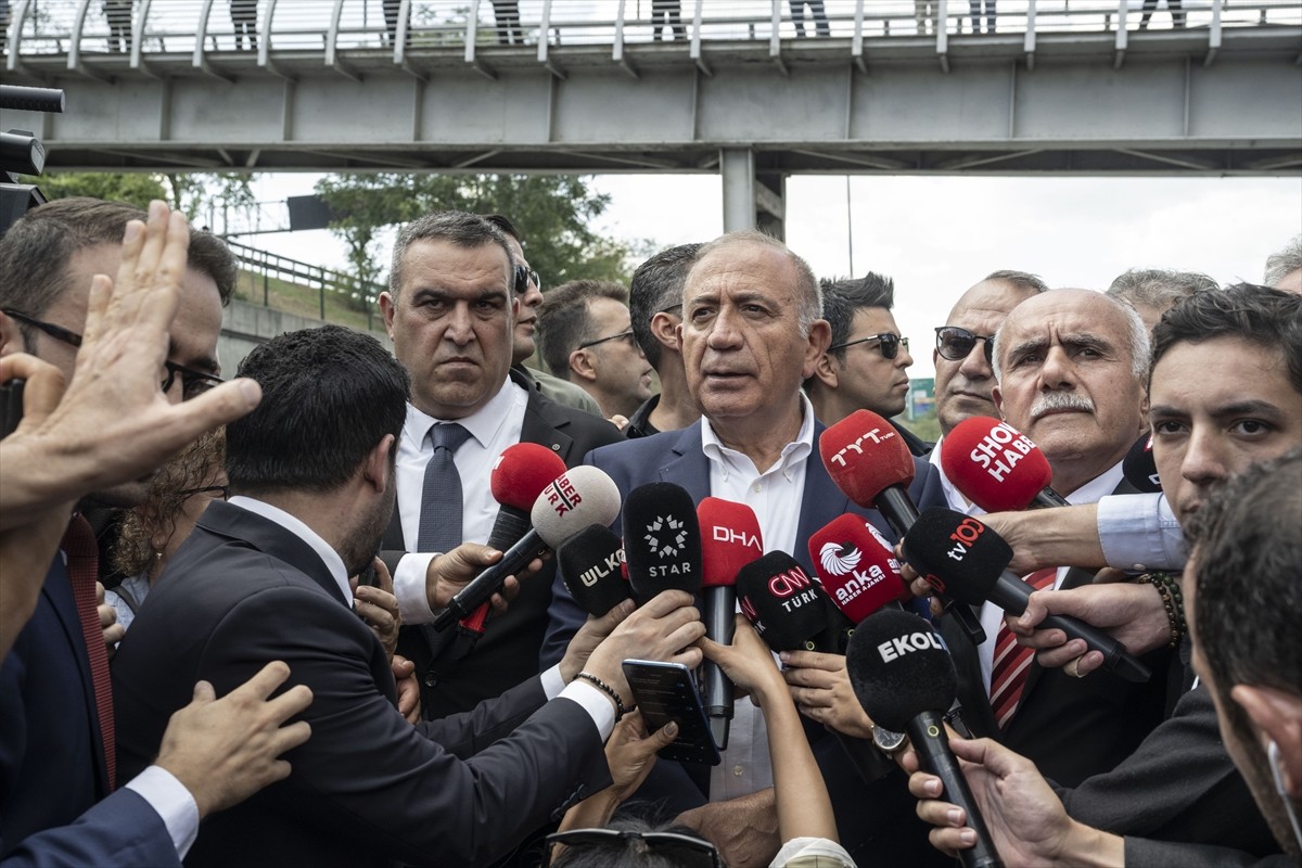 İstanbul 45. Asliye Hukuk Mahkemesince CHP İstanbul İl Yönetimine görevlendirilen Gürsel Tekin...