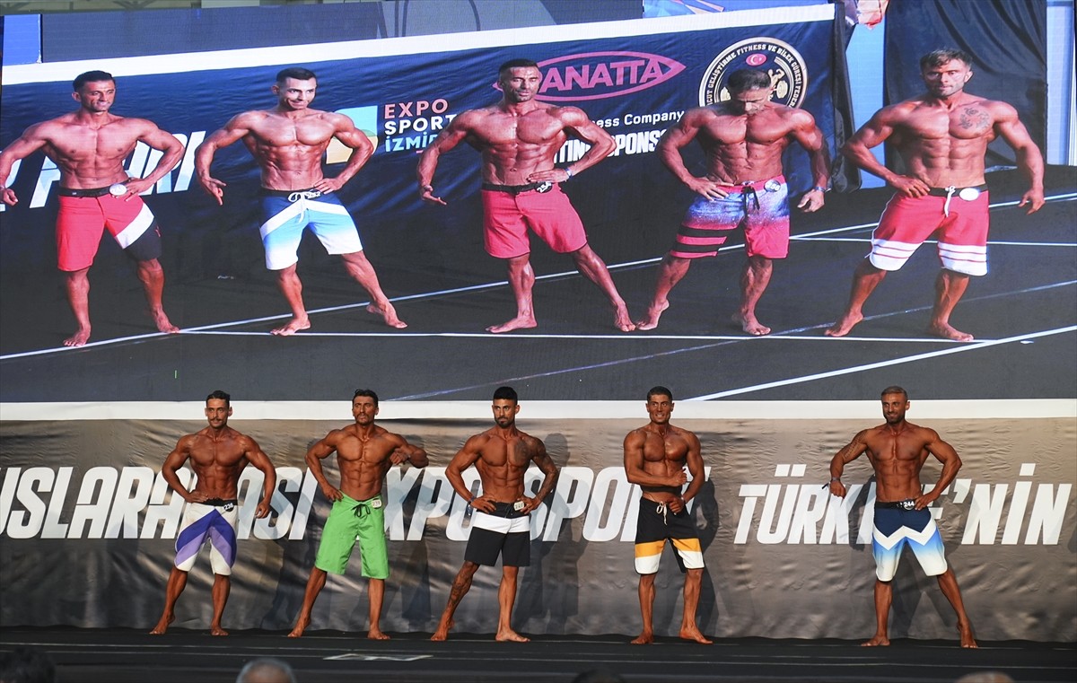 İzmir'de dün açılan ve içerisinde spor, fitness, wellness, sağlıklı yaşam ve spor teknolojilerini...