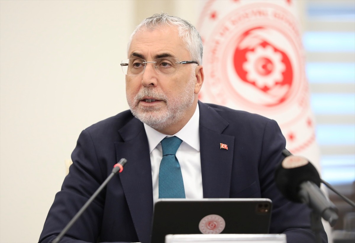 Kamu Personeli Danışma Kurulu (KPDK), Çalışma ve Sosyal Güvenlik Bakanı Vedat Işıkhan...