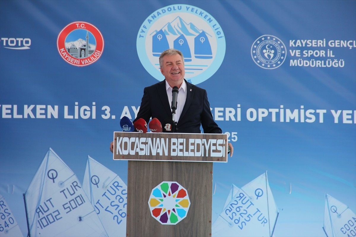 Kayseri'de ilk defa düzenlenen TYF Anadolu Yelken Ligi 3. Ayak Kayseri Optimist Yelken...