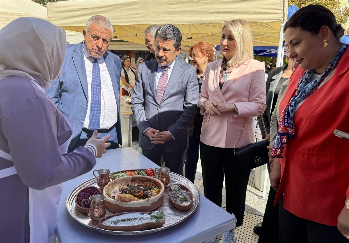 Kırşehir'de 38. Ahilik Haftası kutlamaları kapsamında "Ahi Sofrası Yöresel Yemek Yarışması"...