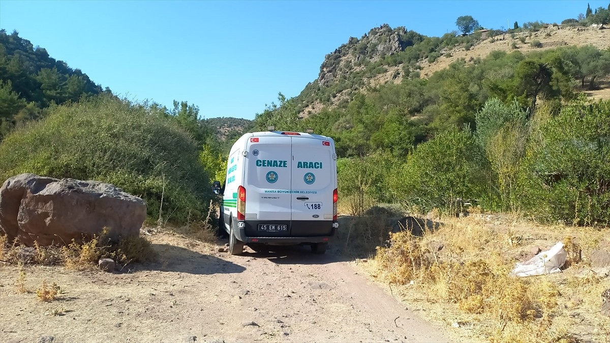 Manisa'nın Şehzadeler ilçesinde kayıp olarak aranan görme engelli kişi dere yatağında ölü bulundu....