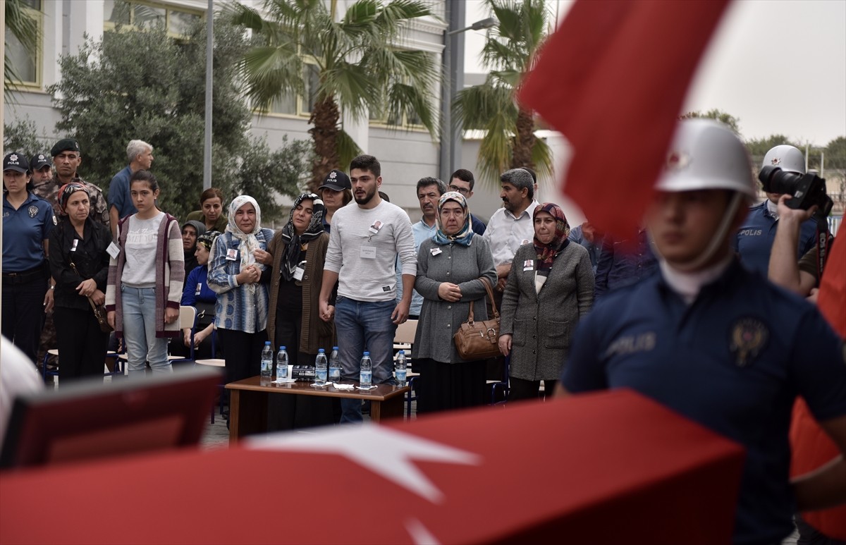 Mersin'de atış eğitimi sırasında meydana gelen kaza sonucu şehit olan özel harekat polisi Mustafa...