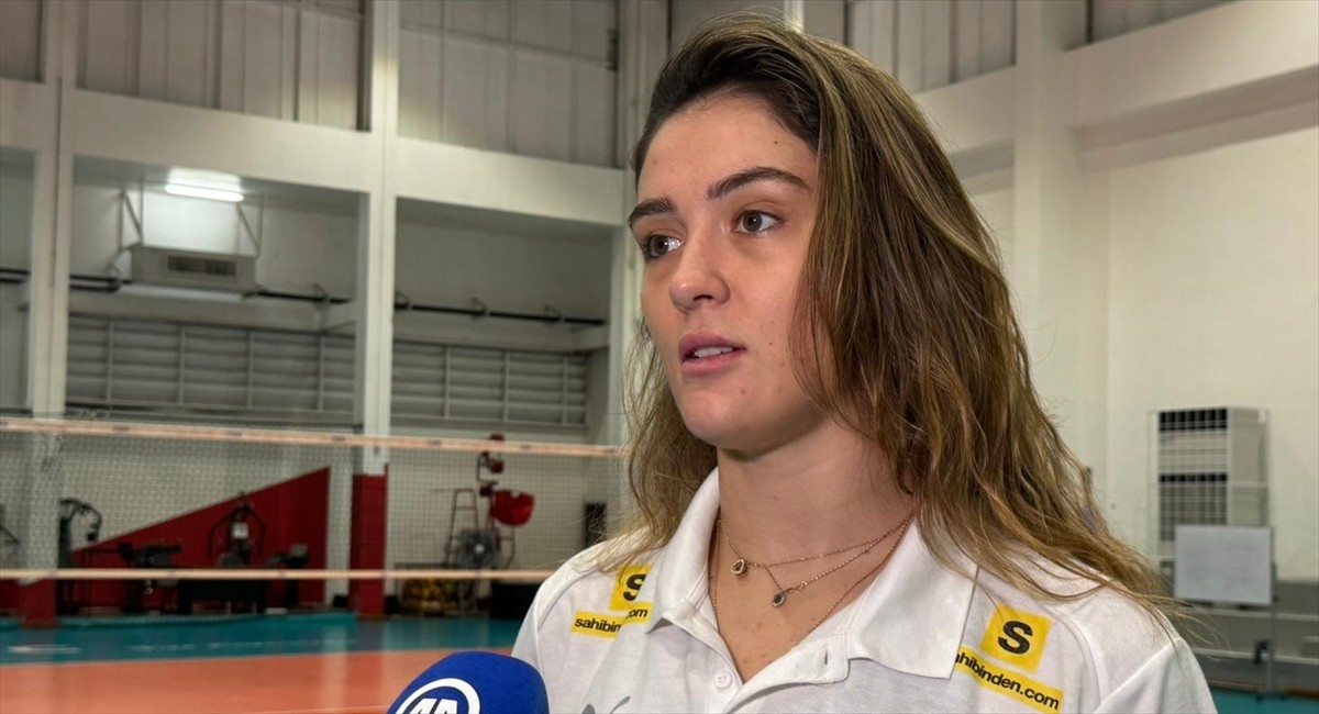 Milli voleybolcu Zehra Güneş (fotoğrafta), yarın Huamark Spor Salonu'nda TSİ 16.30'da başlayacak...