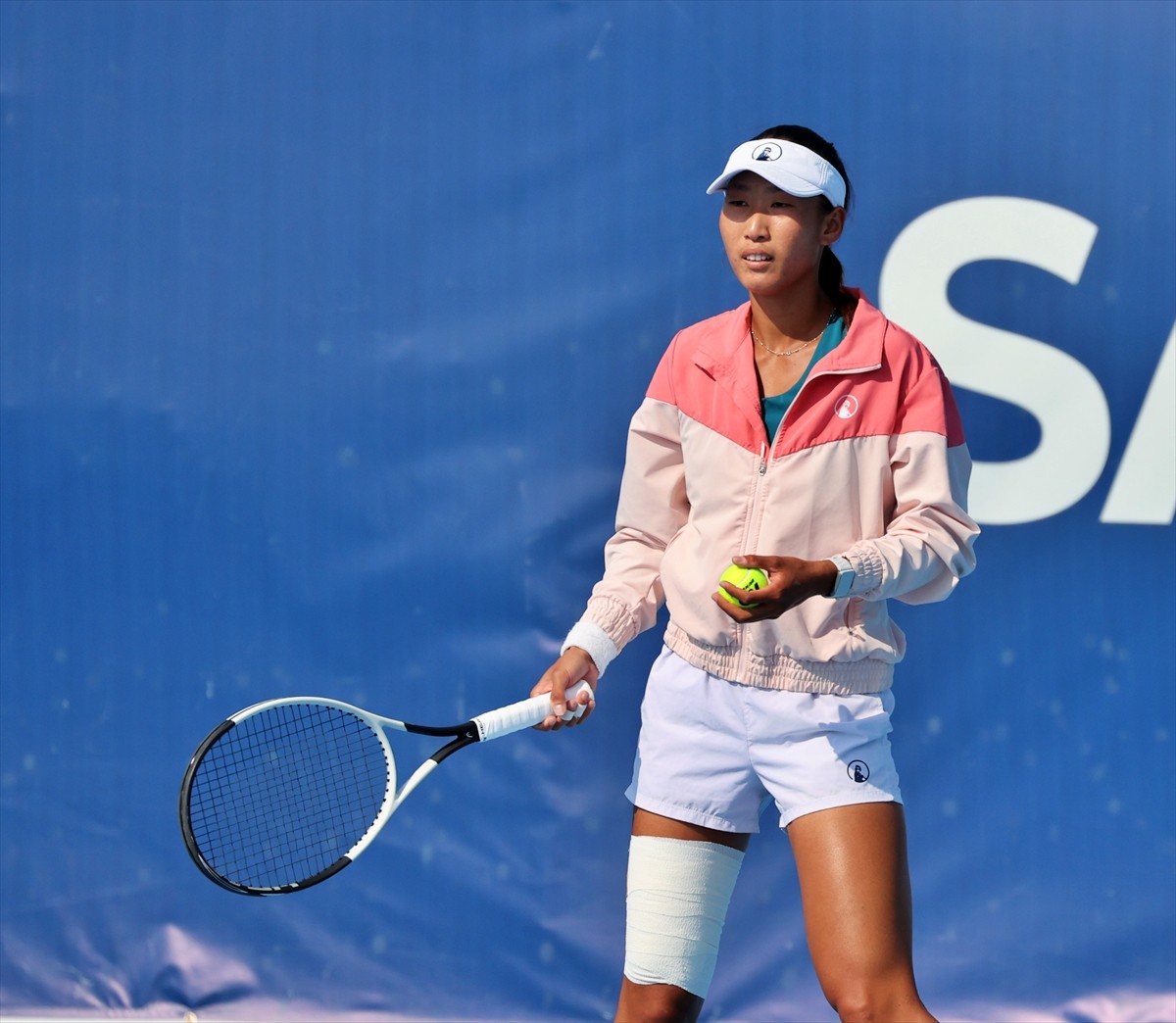Samsun'da Türkiye Tenis Federasyonu gözetiminde Green Golf ve Tenis Kulübü tarafından düzenlenen...
