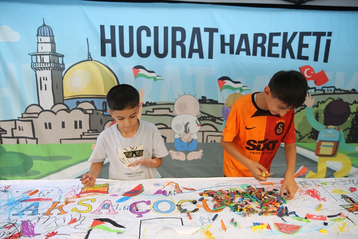 Siirt'te, İsrail'in Gazze'ye yönelik saldırılarına dikkati çekmek amacıyla sergi açıldı.