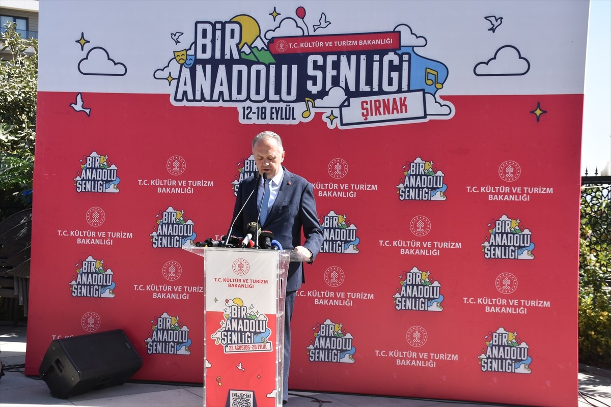 Şırnak'ta çeşitli etkinliklerin yapılacağı "Bir Anadolu Şenliği" başladı. Kültür ve Turizm...