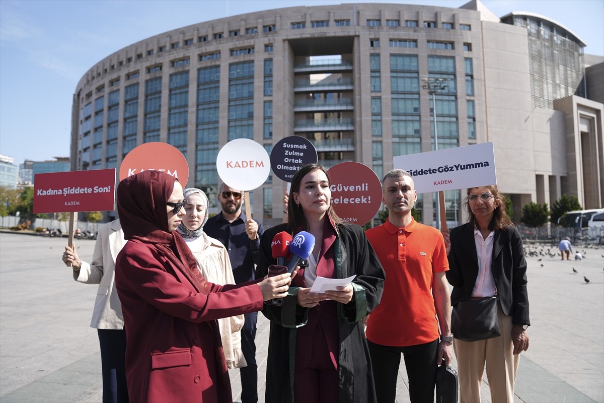 Şişli'de, Bahar Aksu'nun silahla vurularak öldürülmesine ilişkin yargılanan tutuklu sanıklardan...