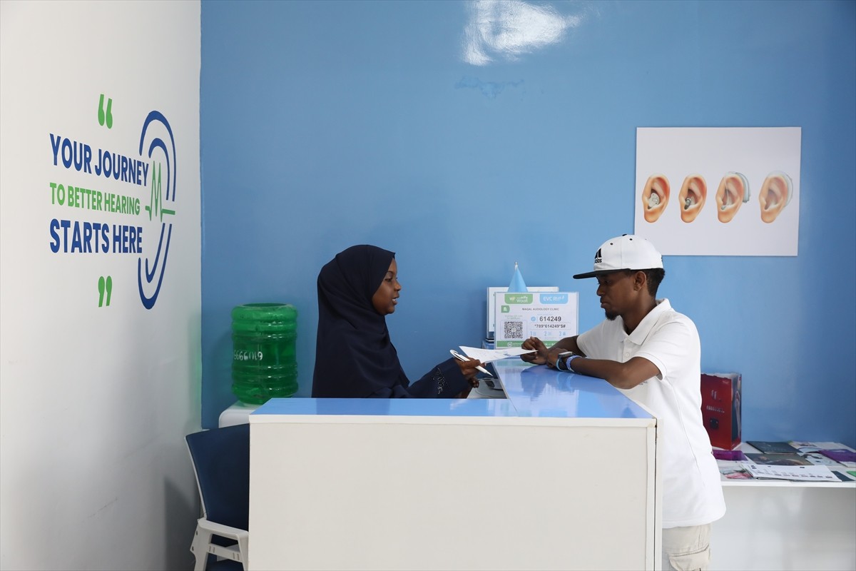 Somalili girişimci Anisa Abdullah, ülkesinde açtığı işitme merkeziyle engellilere umut oldu....