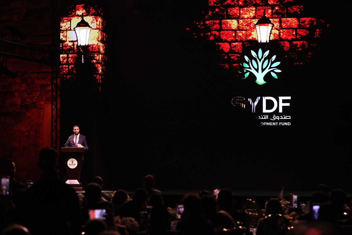 Suriye'nin başkenti Şam'da, Cumhurbaşkanı Ahmed Şara ve iş insanlarının katılımıyla ülkenin...