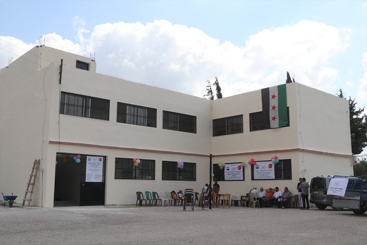 Suriye'nin Lazkiye iline bağlı Bayırbucak bölgesinde yer alan Çanlı (Gamam) köyünde savaştan zarar...