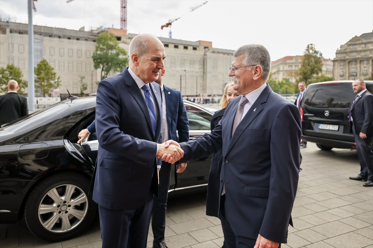 TBMM Başkanı Numan Kurtulmuş, resmi ziyaret kapsamında bulunduğu Budapeşte'te, Macaristan Ulusal...