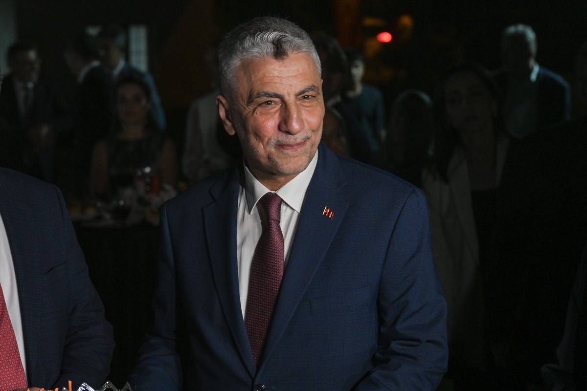 Ticaret Bakanı Ömer Bolat, Türkiye-Azerbaycan İş Adamları ve Sanayicileri Birliğince (TÜİB)...