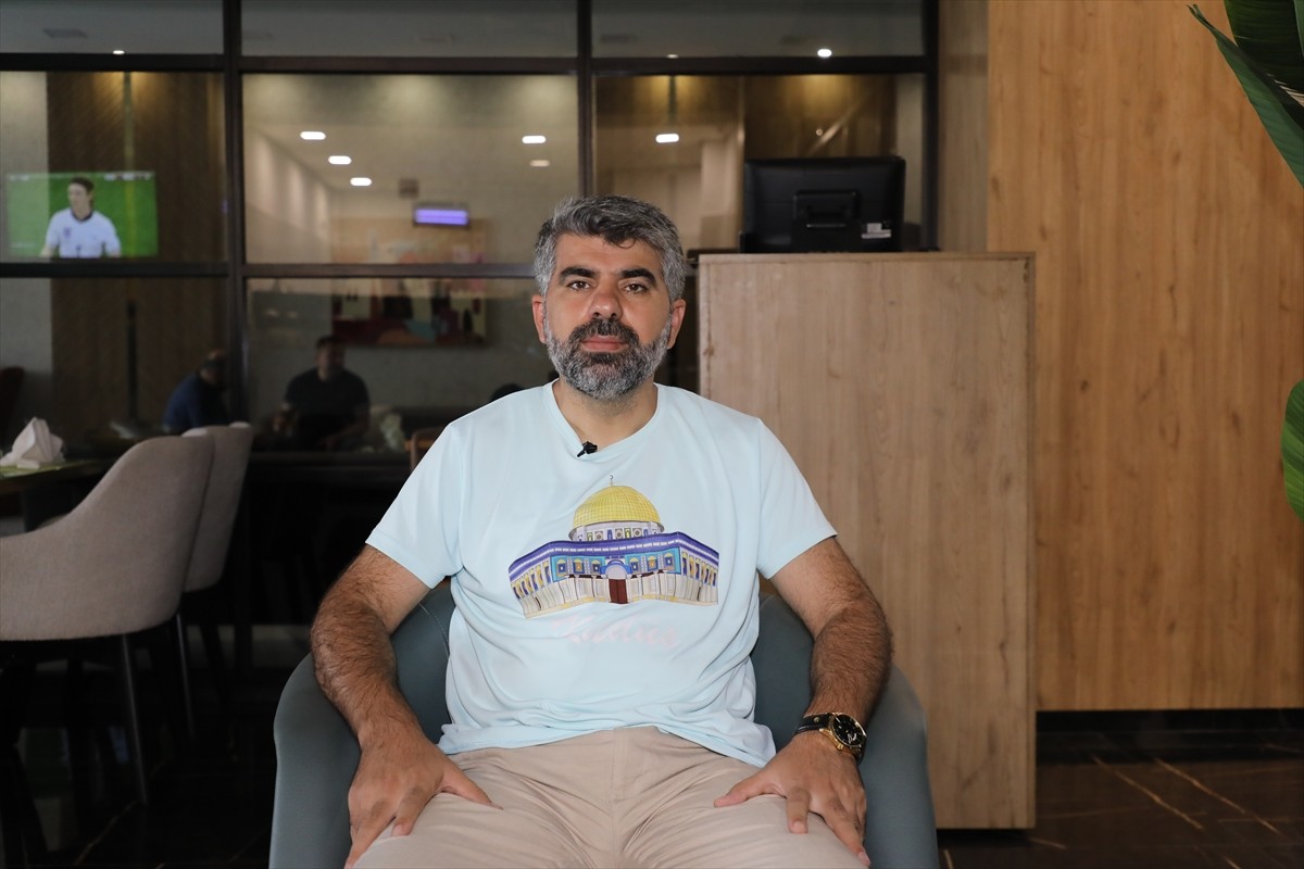 Tunus’tan yola çıkmaya hazırlanan Küresel Sumud Filosu'na katılan uluslararası aktivistler...