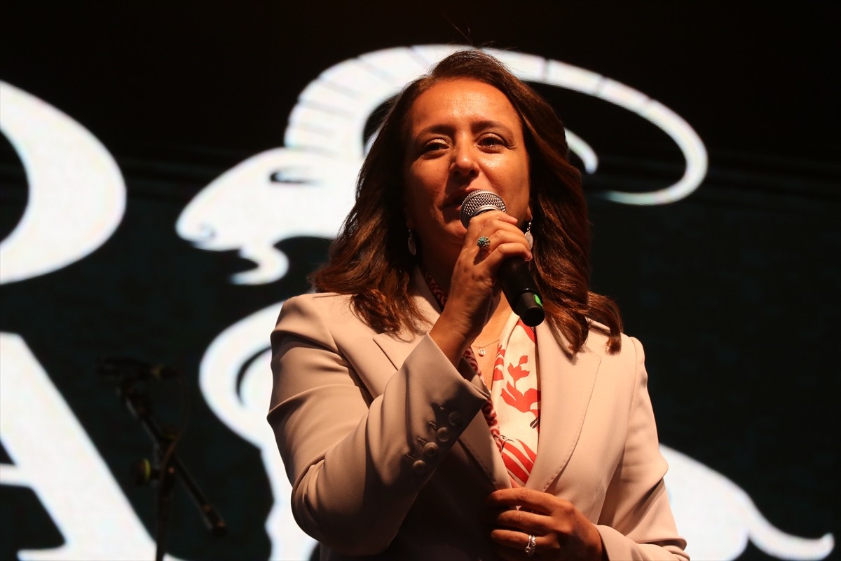 Türkiye'nin turizme açılan ilk mağarası olan İnsuyu Mağarası'nda Kültür ve Sanat Festivali...