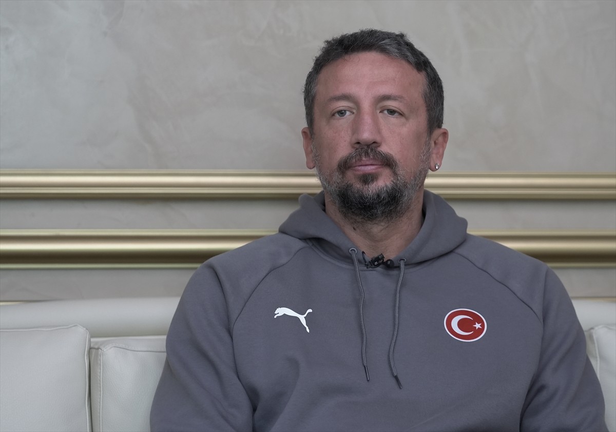 Türkiye Basketbol Federasyonu (TBF) Başkanı Hidayet Türkoğlu, AA muhabirine açıklamalarda...