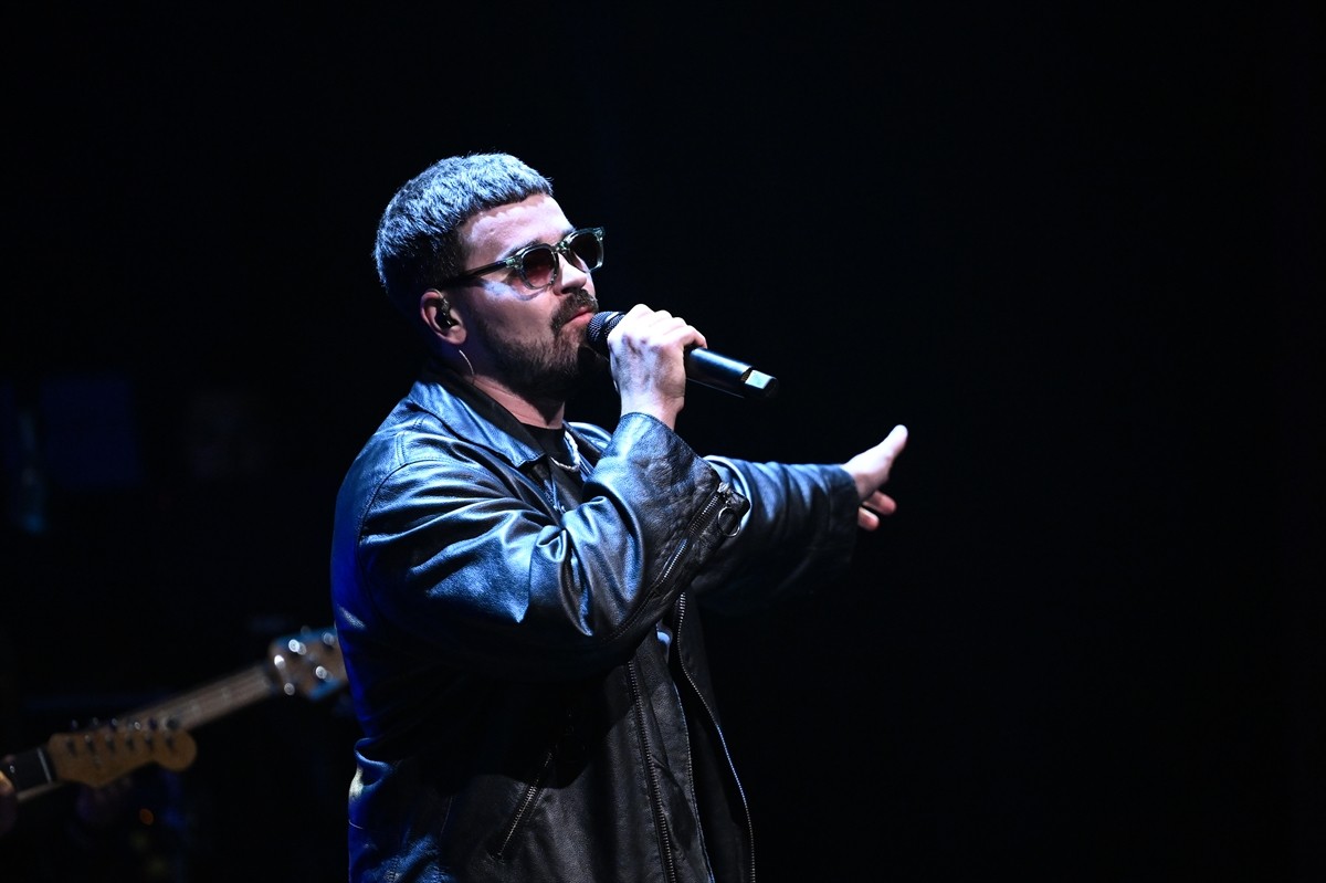 Ülkelerindeki savaştan etkilenen insanlara yardım etmek için Avrupa'nın çeşitli kentlerinde konser...