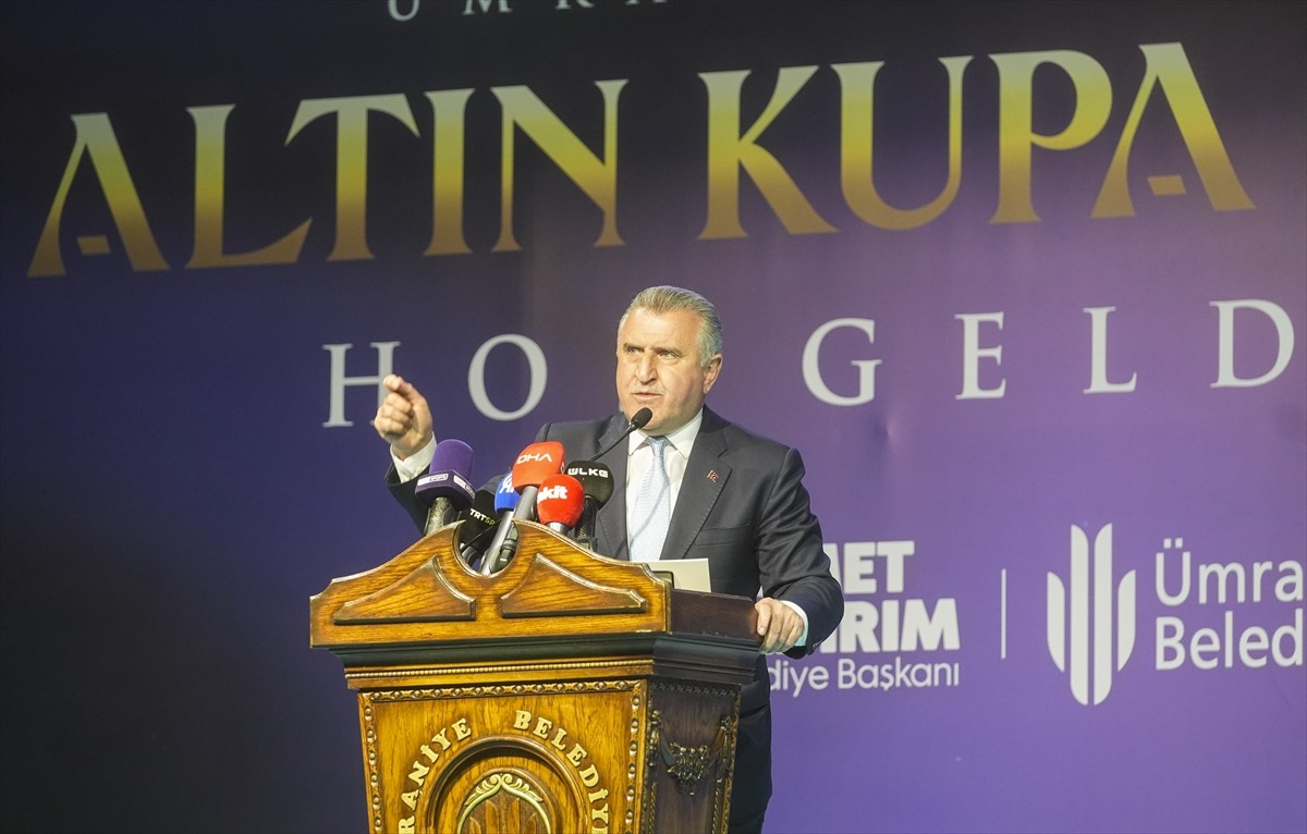 Ümraniye Belediyesi, belediye bünyesindeki spor kulübünün ulusal ve uluslararası alanda göstermiş...