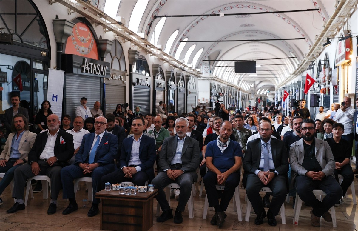 Yetim Vakfı tarafından Gazze'deki soykırıma dikkati çekmek amacıyla hazırlanan ve Derya Kaya'nın...