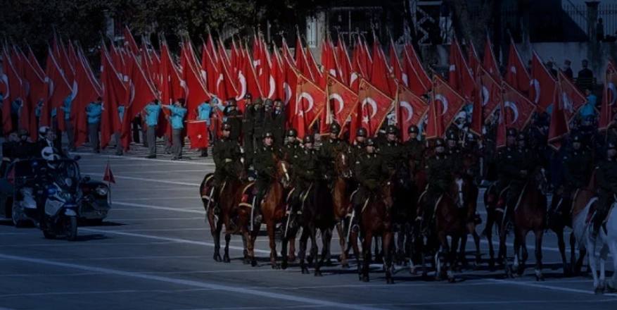 29 Ekim 2025 Kaç Gün Tatil? 28 Ekim Yarım Gün ve Okul Kararı