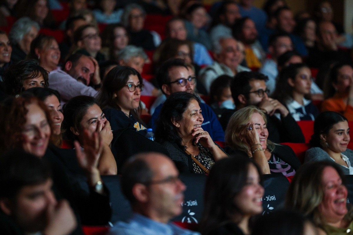 62'ncisi düzenlenen Uluslararası Antalya Altın Portakal Film Festivali kapsamında "Gelin Takımı 2"...