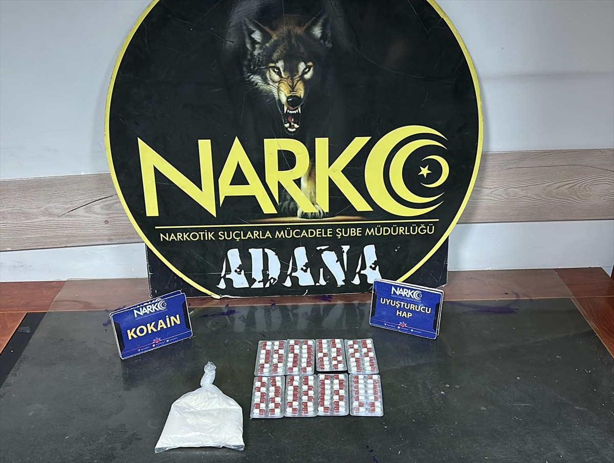 Adana'da uyuşturucu satıcılarına yönelik operasyonda gözaltına alınan 6 şüpheli tutuklandı....