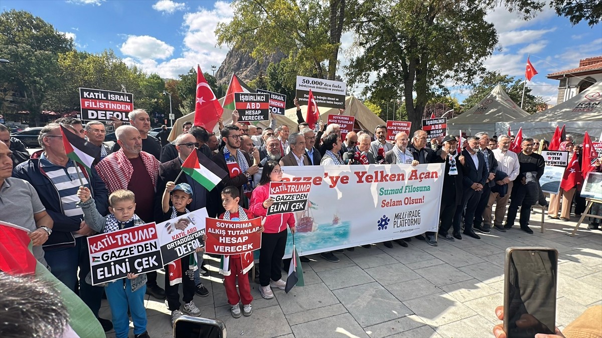 Afyonkarahisar Milli İrade Platformu, Gazze'de yaşanan insanlık dramına dikkati çekmek amacıyla...