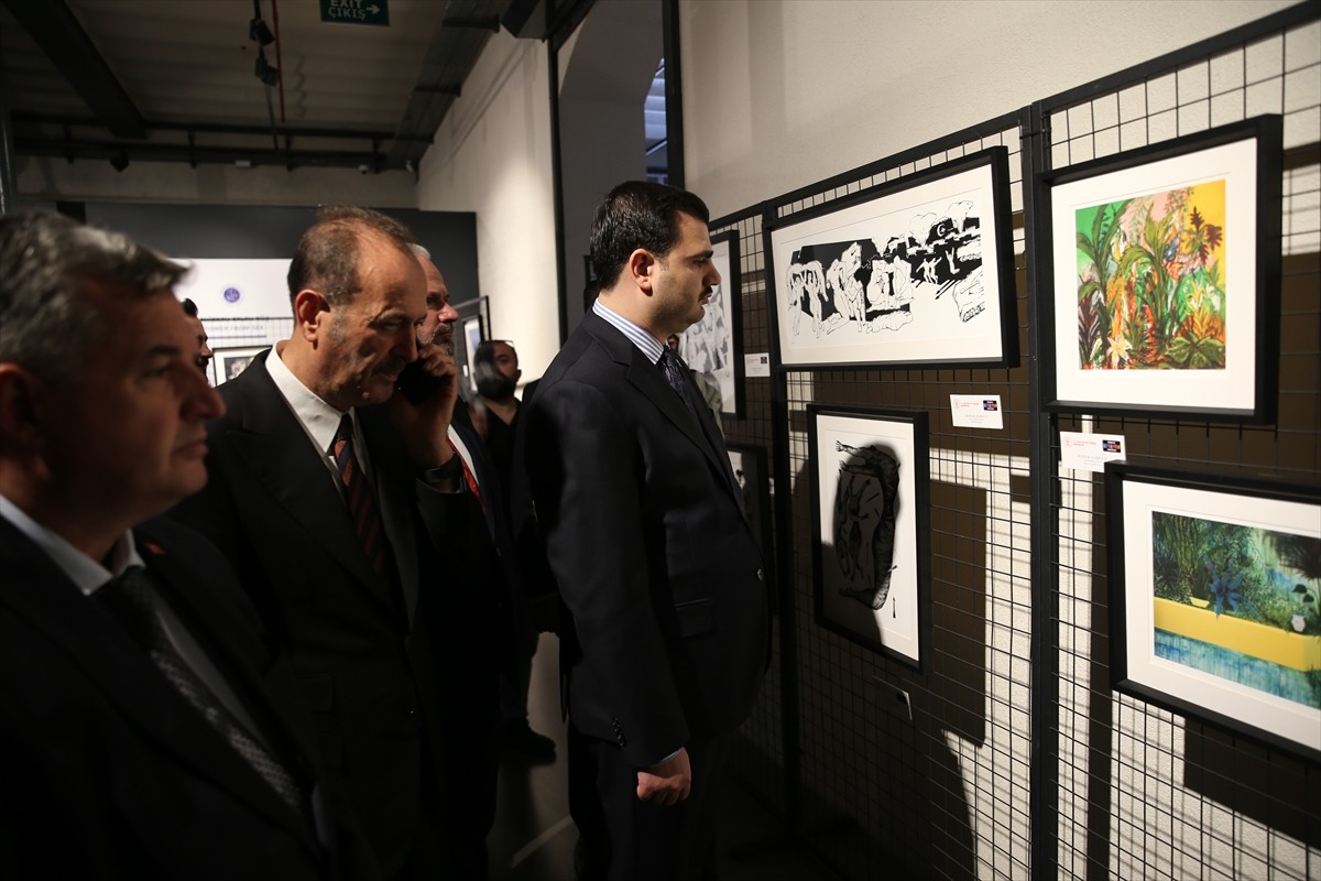 AK Parti Genel Sekreteri ve İzmir Milletvekili Eyyüp Kadir İnan (ortada), İzmir Kültür Yolu...