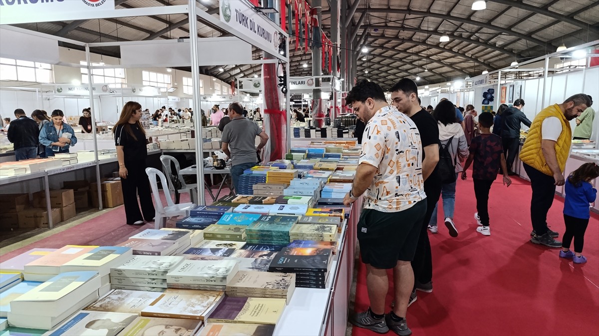 Amasya Belediyesince bu yıl ilki düzenlenen Amasya Kitap Fuarı sona erdi. İstasyon Mahallesi'ndeki...
