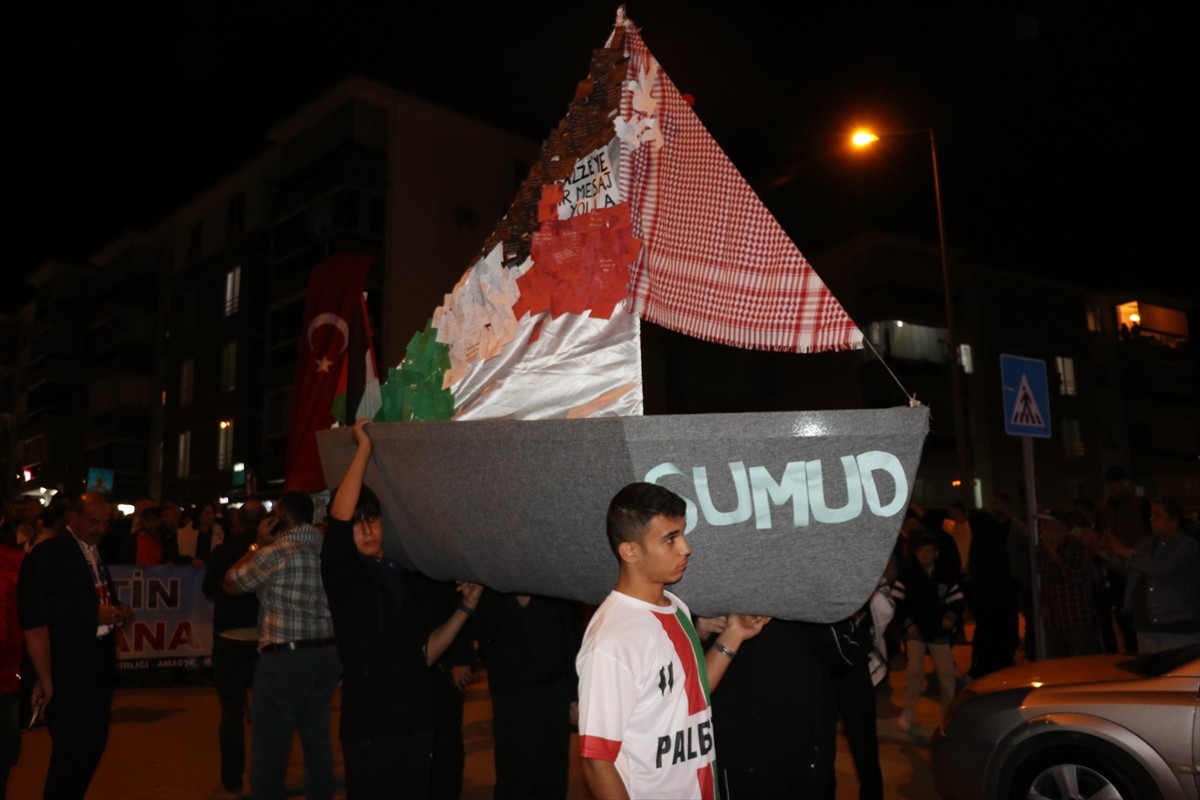 Amasya Gönüllü Kuruluşlar Birliği öncülüğünde, İsrail'in Gazze'ye yönelik saldırılarını protesto...