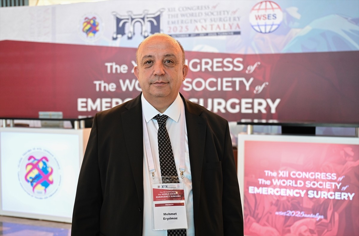 Antalya'da bu yıl 12'ncisi düzenlenen "Dünya Acil Cerrahi Kongresi'nde (WSES 2025) farklı...