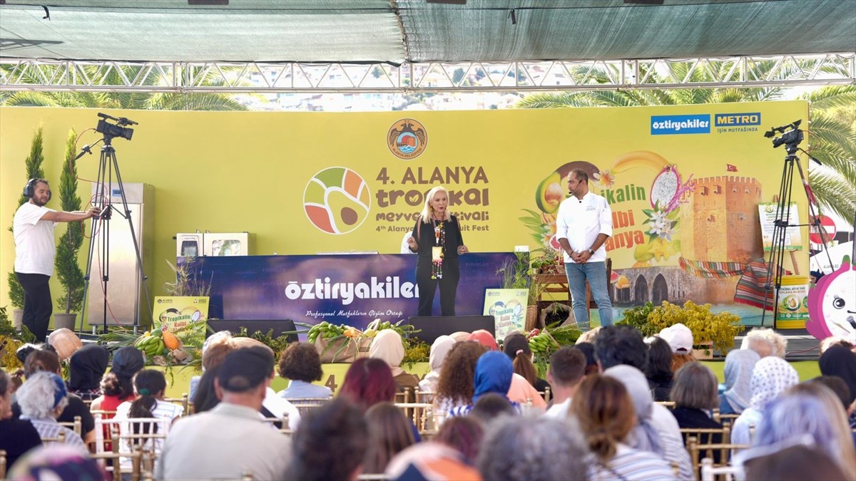 Antalya'nın Alanya ilçesinde bu yıl 4’üncüsü düzenlenen Alanya Tropikal Meyve Festivali...