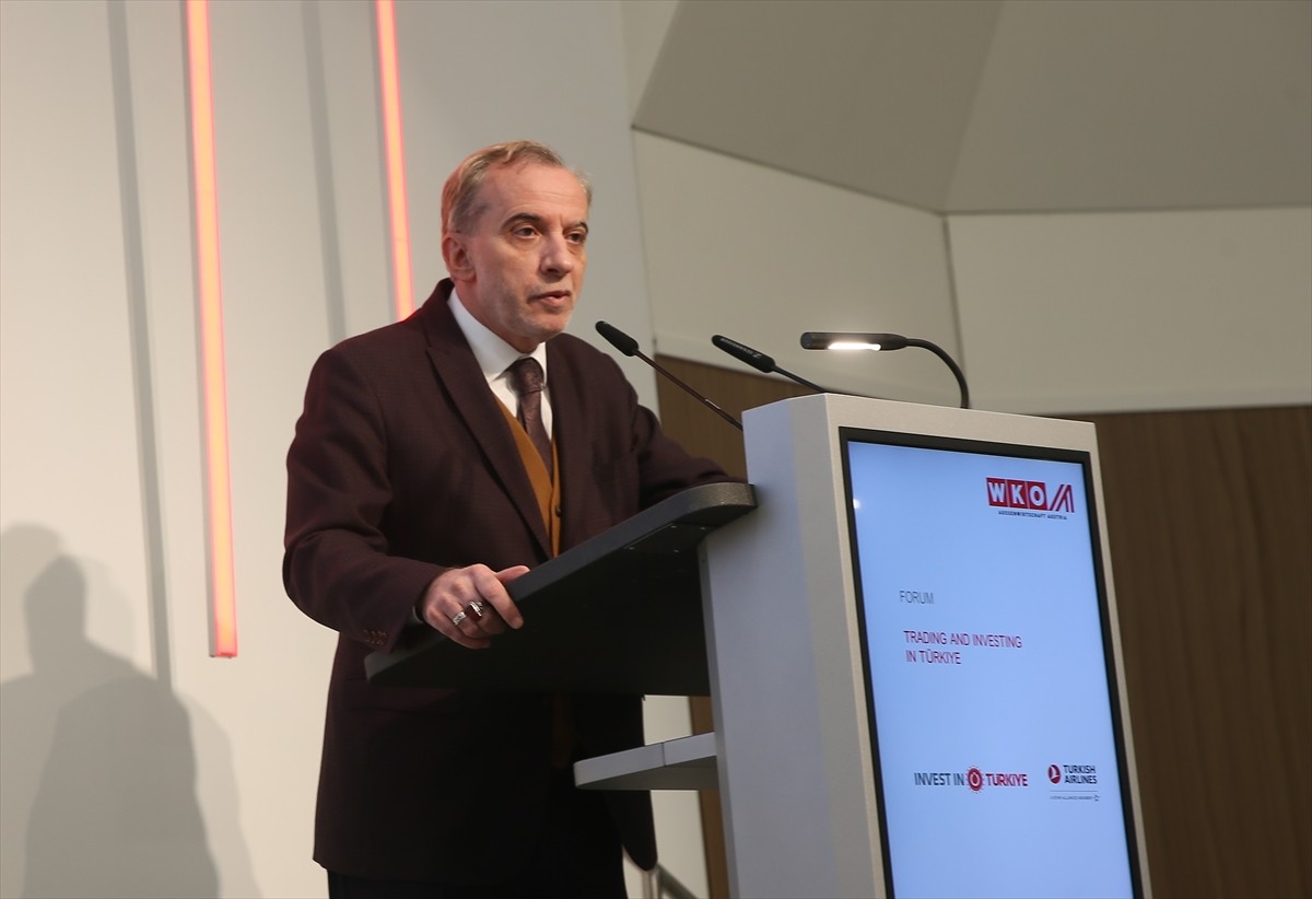 Avusturya’nın başkenti Viyana’da Avusturya Ekonomi Odası ile Cumhurbaşkanlığı Yatırım ve Finans...