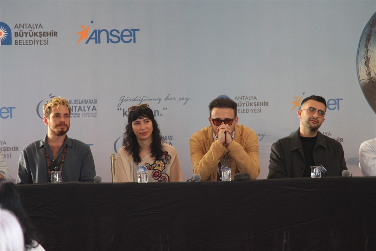 Bu yıl 62'ncisi düzenlenen Uluslararası Antalya Altın Portakal Film Festivali kapsamında Ulusal...