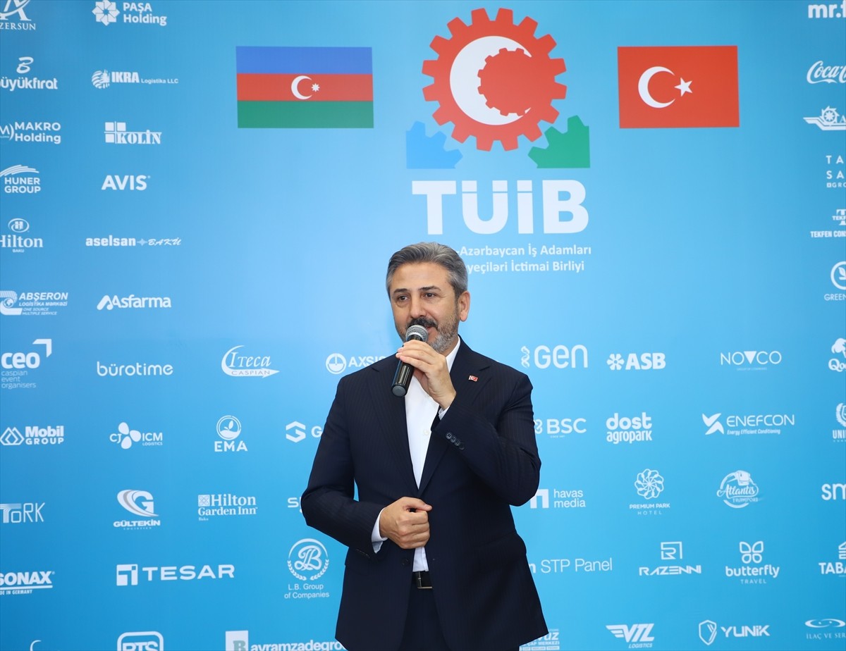 Çalışma ve Sosyal Güvenlik Bakan Yardımcısı Ahmet Aydın, Azerbaycan temasları kapsamında başkent...