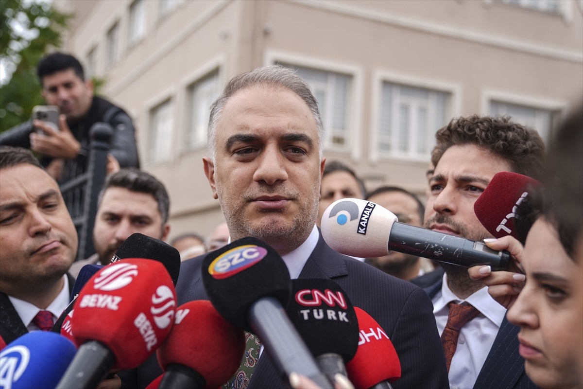 CHP'nin 4-5 Kasım 2023'te gerçekleştirilen 38. Olağan Kurultayı ile 6 Nisan 2025'te yapılan 21....