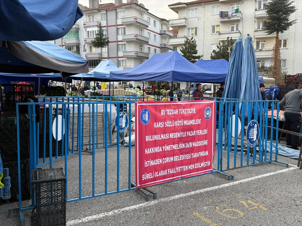 Çorum'da alışveriş sırasında müşteriye "sözlü kötü davranışta bulunduğu" gerekçesiyle 2 pazarcının...