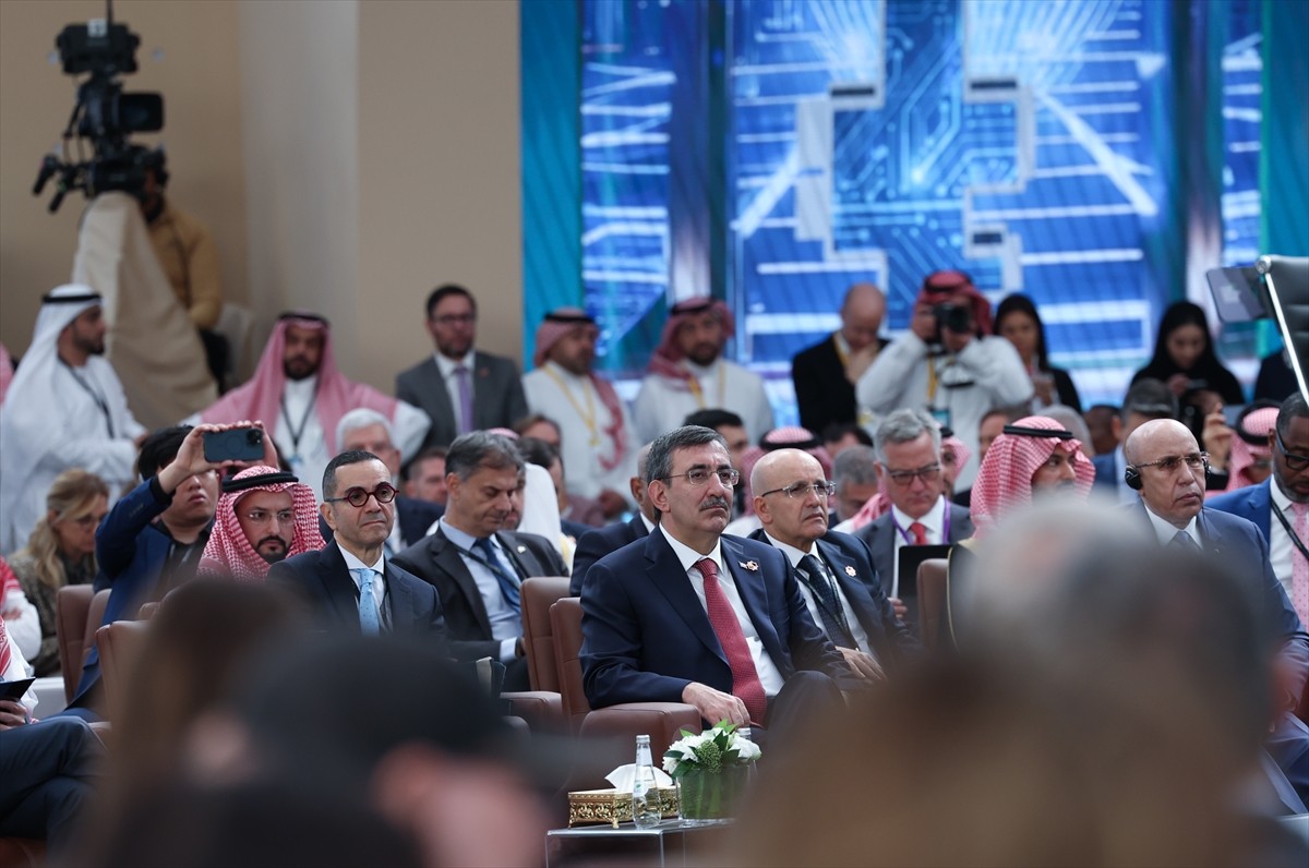 Cumhurbaşkanı Yardımcısı Cevdet Yılmaz, Hazine ve Maliye Bakanı Mehmet Şimşek, AK Parti Mersin...