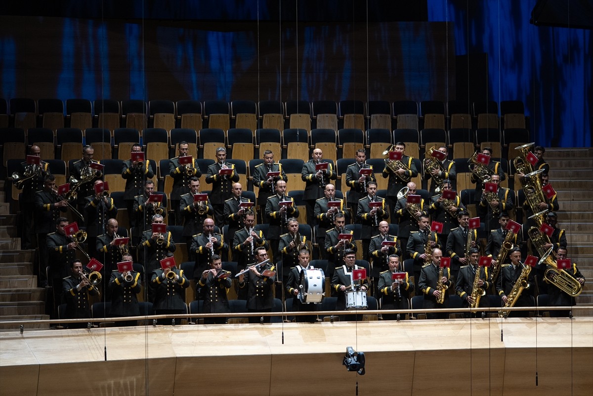 Cumhurbaşkanlığı Senfoni Orkestrası (CSO), kuruluşunun 200. yılını ve 2025-2026 sezon açılışını...