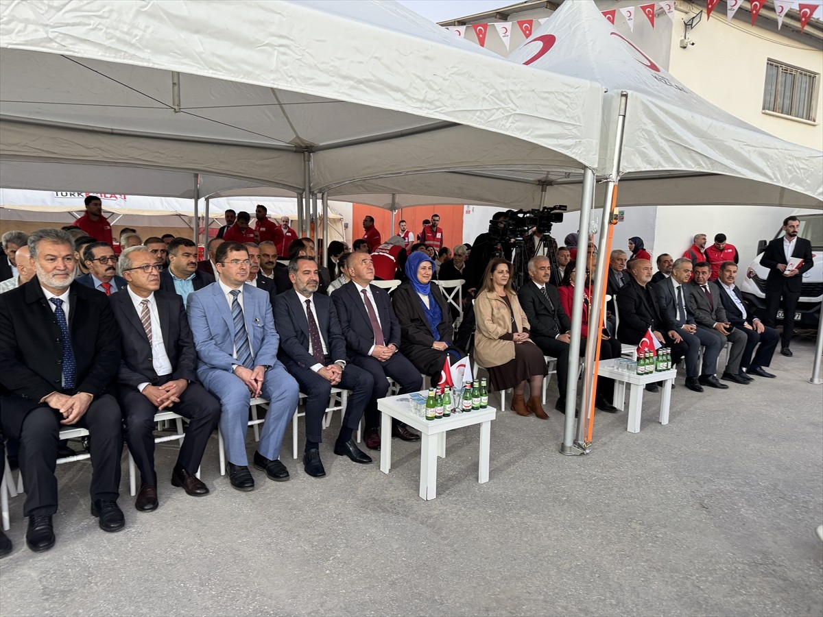 Cumhurbaşkanlığı Yerel Yönetim ve Afet Politikaları Kurulu Başkan Vekili ve Türk Kızılay Genel...