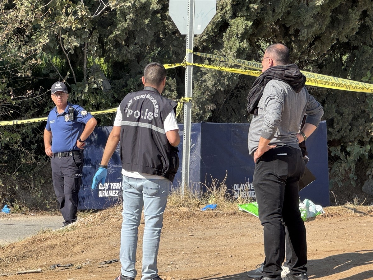 Denizli'nin Merkezefendi ilçesinde silahlı saldırıda 1 kişi hayatını kaybetti, 2 kişi...