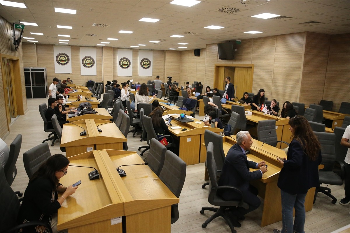 Diyarbakır'da Ticaret ve Sanayi Odası (TSO) ev sahipliğinde düzenlenen NASA Uzay Uygulamaları...