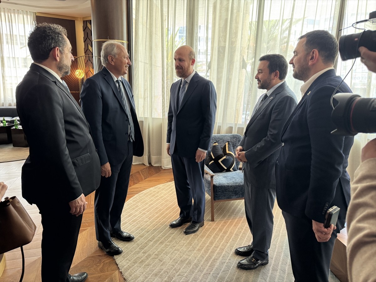 Dünya Etnospor Birliği Başkanı Bilal Erdoğan (ortada), Fas Milli Eğitim, Okul Öncesi Eğitim ve...