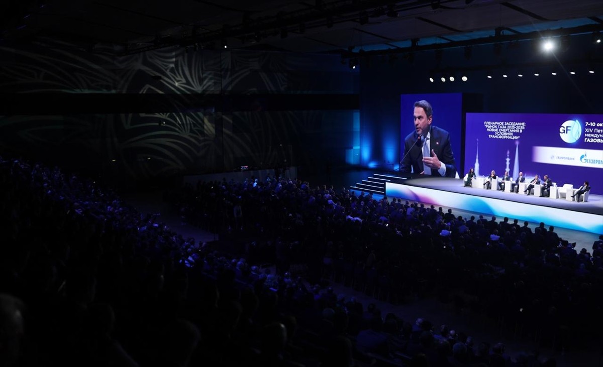 Enerji ve Tabii Kaynaklar Bakanı Alparslan Bayraktar, 14. St. Petersburg Uluslararası Gaz...