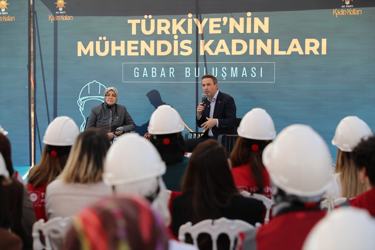 Enerji ve Tabii Kaynaklar Bakanı Alparslan Bayraktar, Şırnak'ta Gabar Dağı'ndaki petrol üretim...