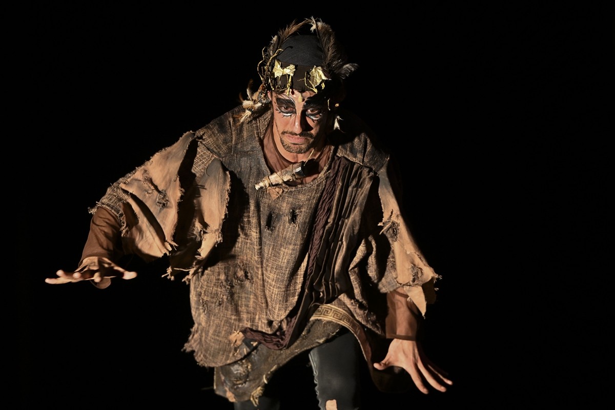 Etimesgut Belediyesince bu yıl ikincisi düzenlenen Uluslararası Kent Tiyatro Festivali, "Kuşkondu...